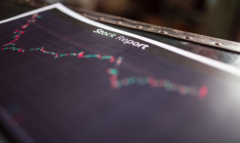 Why Are Stock Markets Down Today? Key Factors Driving the Decline